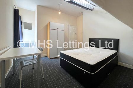 Room 6, 217 Woodhouse Street, Leeds, LS6 2NY - Photo 5