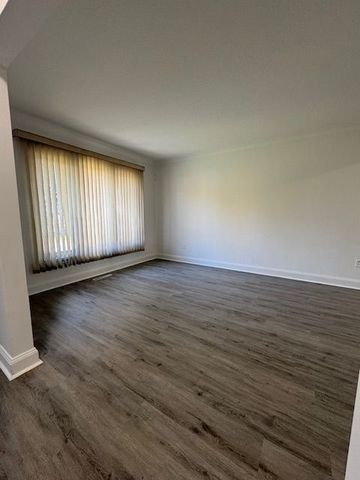 For Lease - 163 Newton Drive, Toronto, Ontario - Photo 2