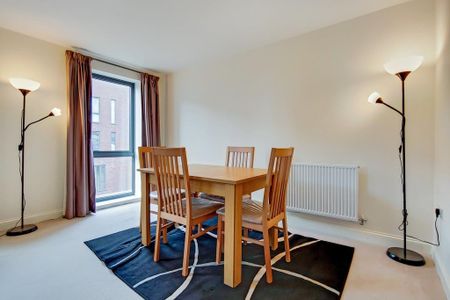 2 bedroom apartment to rent - Photo 3