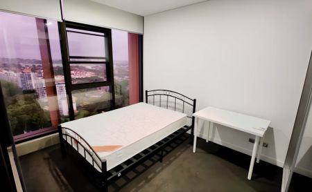 2 bedroom 2 bathroom - Photo 3