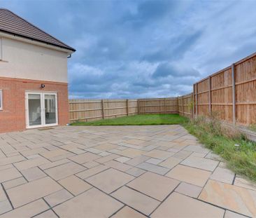 3 bedroom detached house to rent - Photo 1