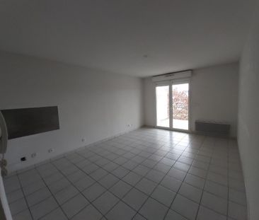 Location Appartement 2 pièces 38m² LE CREUSOT 71200 - Photo 6