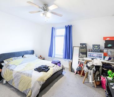 5 bedroom house to rent Orchard Road, Southsea, Hampshire, PO4 - Photo 1