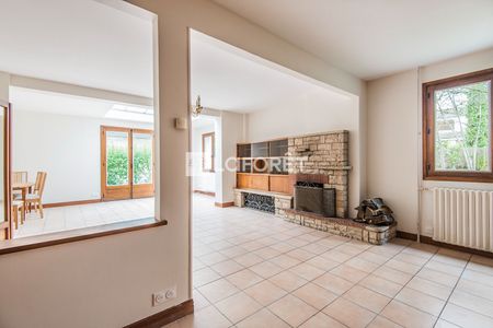 Tout savoir sur cette maison dans le quartier La Châtaigneraie-La Feuillaume Sud, à La Celle-Saint-Cloud - Photo 2