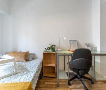 Carrer del Poeta Más i Ros, Valencia, Valencian Community 46022 - Photo 3