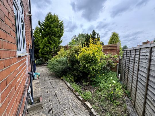 £1,900.00 - Photo 1
