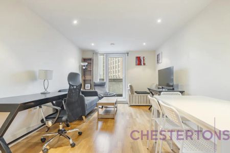 2 bedroom flat in 4 Prestons Road - Photo 3