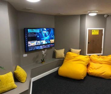 Standard Studio - Photo 1