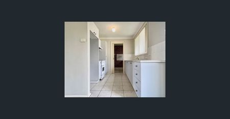 Two-Bedroom Double-Storey Townhouse in Quiet Complex - Photo 3