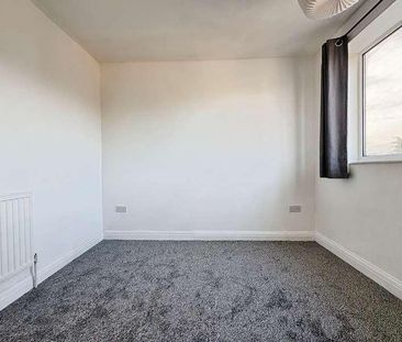 Downs Crescent, Hull, HU5 - Photo 4