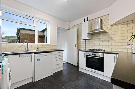 Old Oak Road, London, W3 - Photo 5
