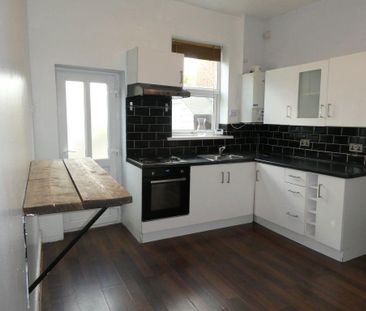 3 bedroom terraced house to rent - Photo 5