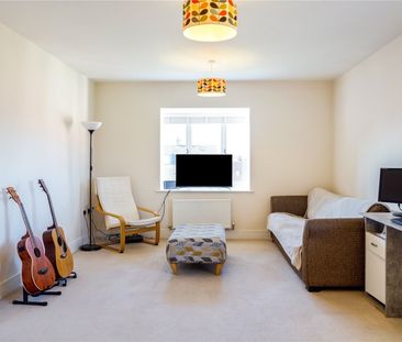 Scholars Place, Walton-on-Thames, Surrey, KT12 flat to rent - Photo 3