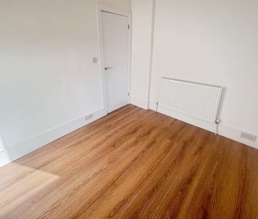 Holmes Street, BARRY - Photo 5