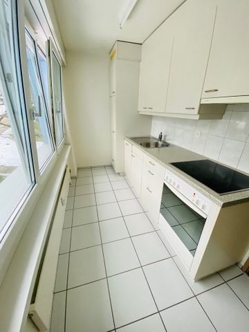 Rent a 3 ½ rooms apartment in Péry - Photo 2