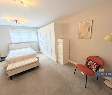 1 bedroom in a house share to rent - Photo 3