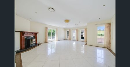 OVER 100 SQ HOME – THEY DON’T COME MUCH BETTER THAN THIS! - Photo 2