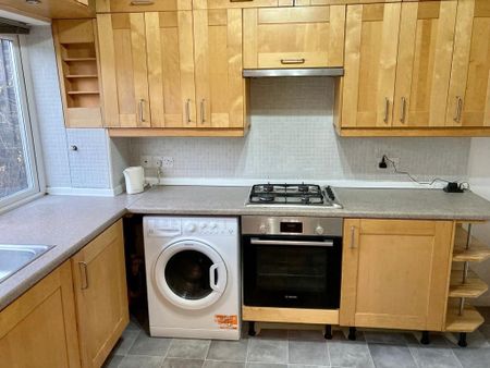 3 bedroom terraced house to rent - Photo 5