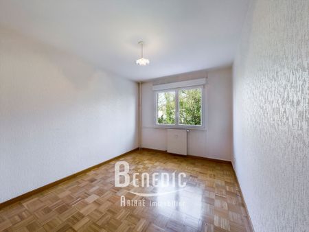 Location Appartement 4 pièces 92m² - Photo 4