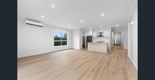 Spacious Family Home - Photo 1