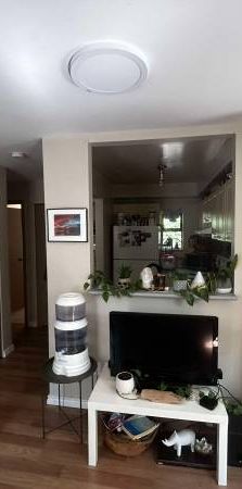 Furnished Studio Apartment on Commercial Drive - Photo 1