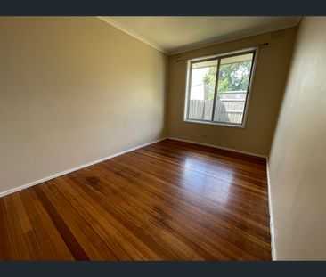 3/205 Sladen Street, Cranbourne, Vic 3977 - Photo 2
