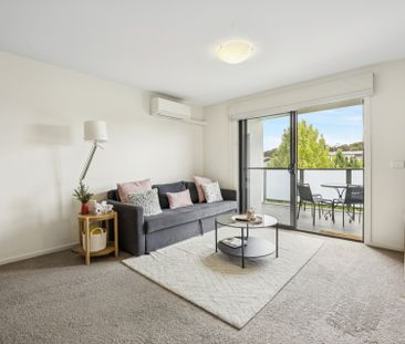 Modern, well��'�€'located apartment with rare double parking - Photo 5