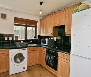 2 bedroom terraced house to rent - Photo 1