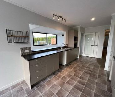 89 Bertrand Road West, Brixton, New Plymouth - Photo 4