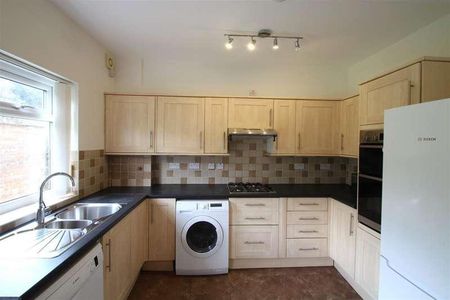 Newcombe Park, Mill Hill, NW7 - Photo 2