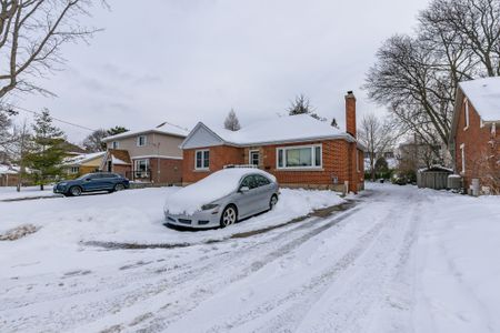 For Lease - 49 Arlington Boulevard, Kitchener, Ontario - Photo 3