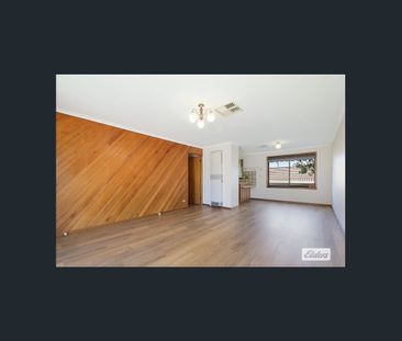 Neat & Low-Maintenance 2-Bedroom Unit in Quiet Court Location - Photo 1