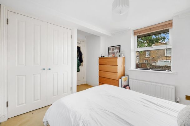 Willow Lodge, 195 Cedars Road, London, SW4 - Photo 1
