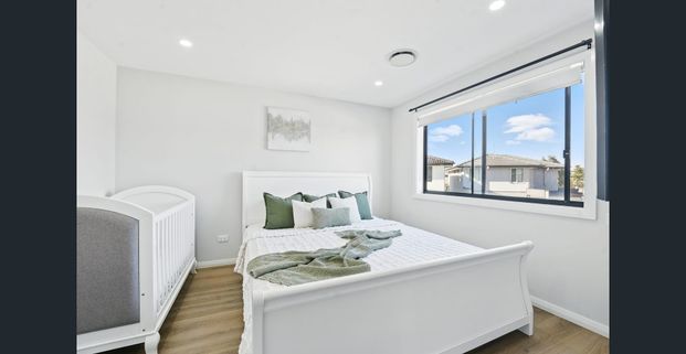 BEAUTIFUL FAMILY HOME - Photo 1