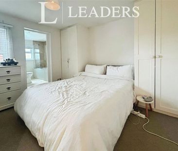 3 bedroom house to rent - Photo 2