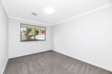 1/3 Winter Place, Jerrabomberra - Photo 5