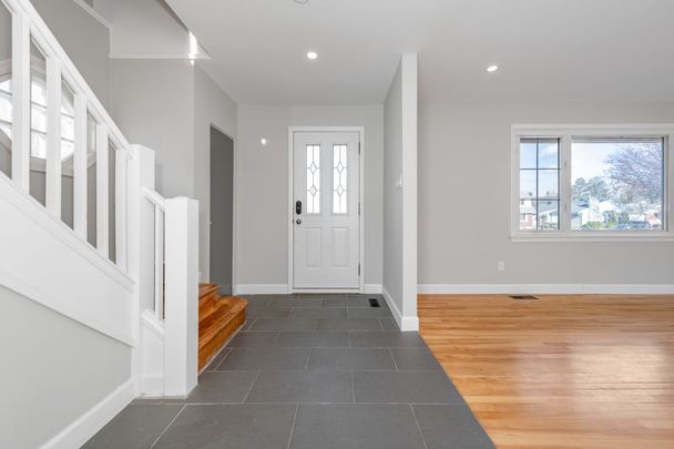 For Lease - 810 Smyth Road Unit# A, Elmvale Acres and Area, Ontario - Photo 1