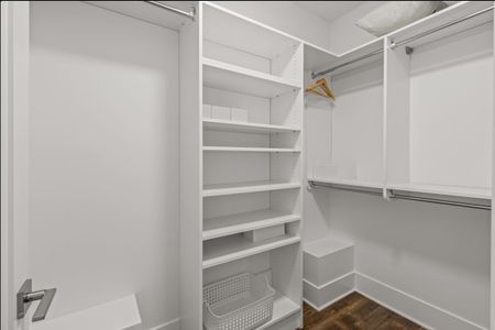 Furnished Carriage House in Downtown Kelowna - Photo 4