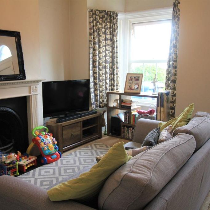 2 bedroom terraced house to rent - Photo 1
