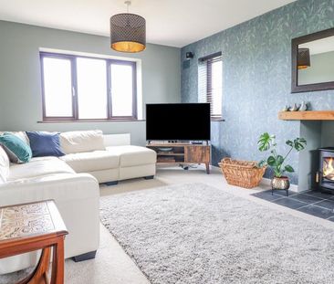 3 bedroom detached house to rent - Photo 4