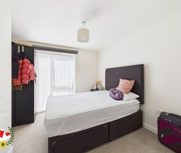 Minett Road, Yate Bristol - Photo 3