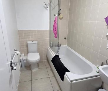 4 bedroom house to rent - Photo 2