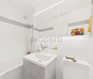 Modern furnished 3.5-room apartment with balcony in Uster - Photo 6