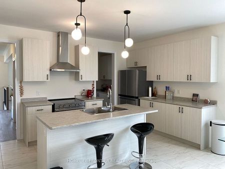 For Lease - 172 Ramblewood Drive, Wasaga Beach, Ontario - Photo 3