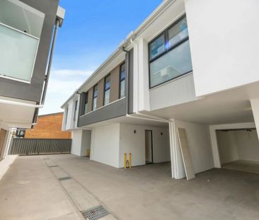 BRAND NEW HOME | Contemporary Living in a Convenient Marion Location - Photo 3