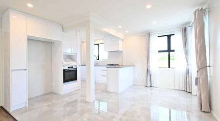 Renovated home Otara - Photo 3