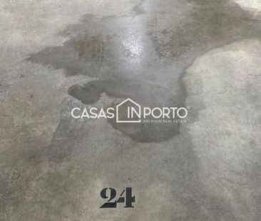 T1 com Lugar de Garagem - Metro de Campanhã - Photo 2