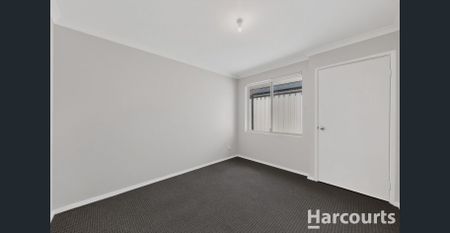 Beautiful 4-Bed Home in Sought-After Somerly Estate - Photo 5