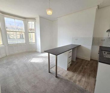Albion Road, YO11 - Photo 6
