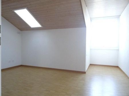 Moderne 4.5-ZW à 119m2 im DG mit Terrasse - Foto 4